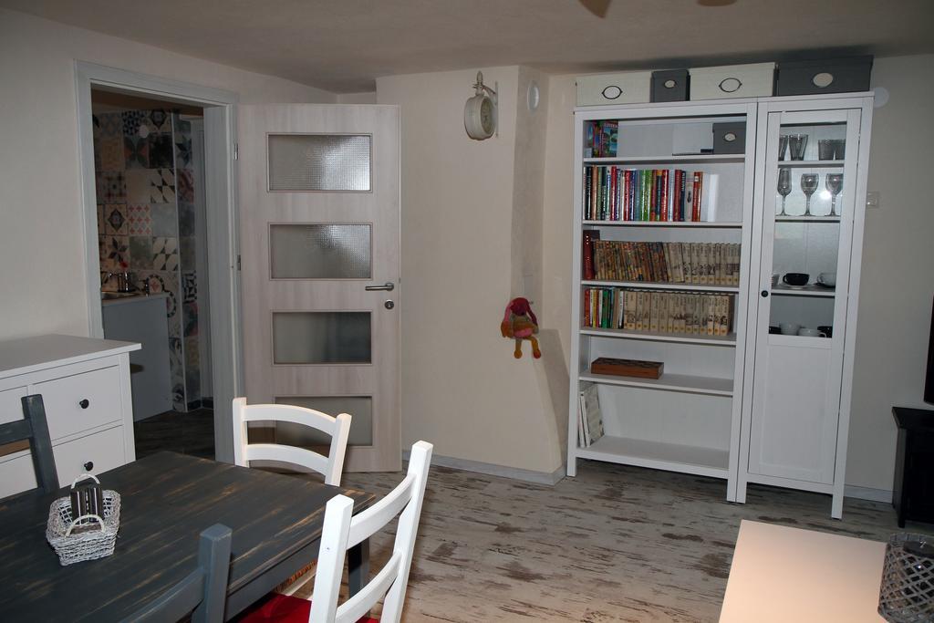 Apartma Obrh Шмарьешке-Топлице Экстерьер фото